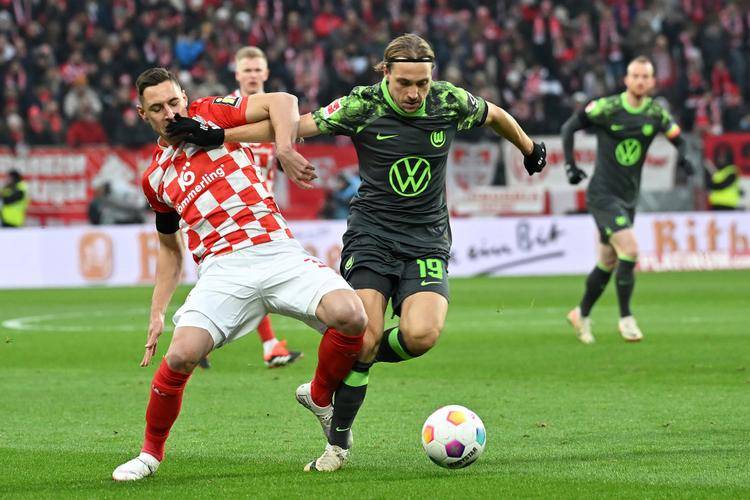 德甲强弱对话！斯图加特主场迎战美因茨，欧冠资格竞争者能否碾压保级队？